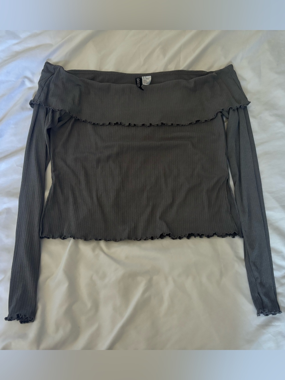 Divided Off-Shoulder Ribbed Long Sleeve Top in Charcoal Gray